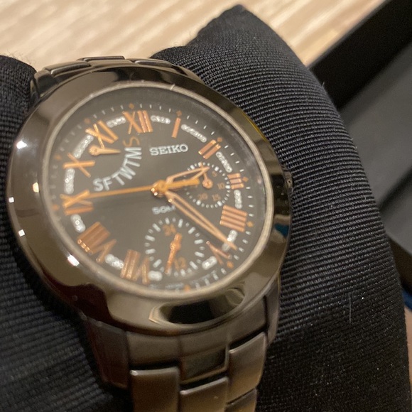 SEIKO ANALOGUE QUARTZ Japan Mechanical automatic watch LADY rose gold black - Picture 7 of 10